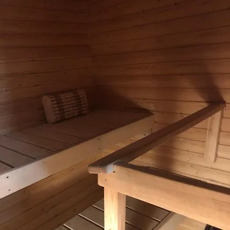 Apartment With Aircondition And Sauna